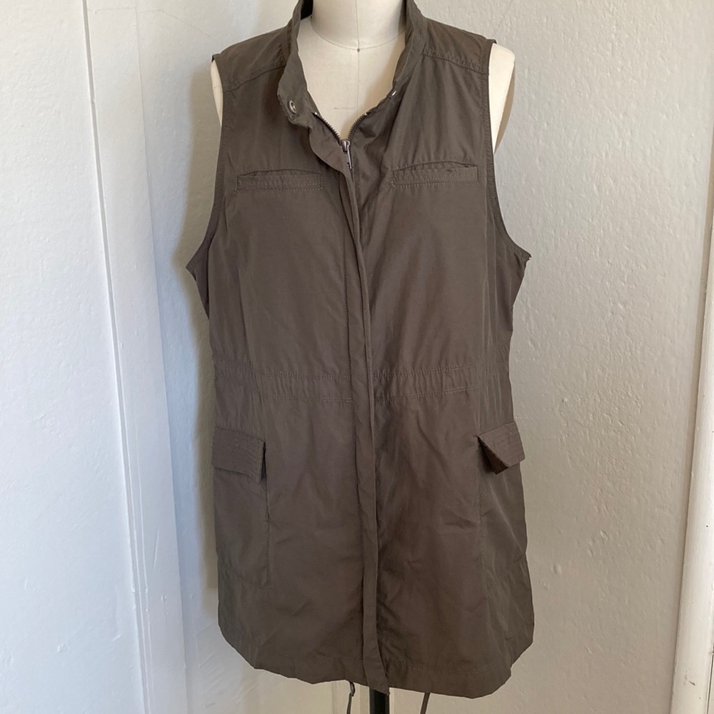 Eileen Fisher long utility vest